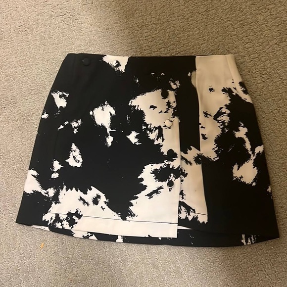 Cow print Urban Outfitters mini skirt with button details on front - Picture 2 of 3
